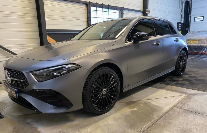 Réalisation d'un detailing Mercedes A250e Chatuzange-le-Goubet | Protection Céramique et Alloygator Valence Drôme