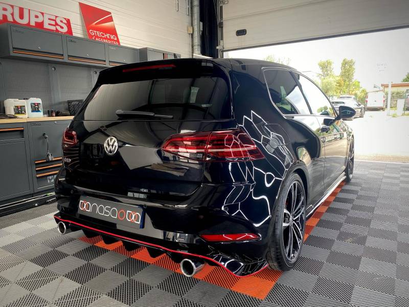 Application detailing complet sur une Volkswagen Golf GTD à Chatuzange-le-Goubet : lustrage et protections proche de Valence