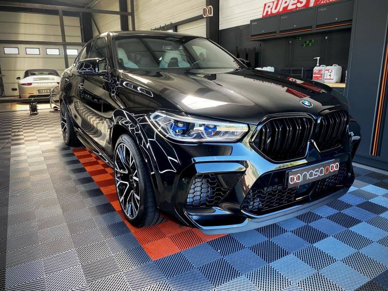 Detailing sur un BMW X6 M Competition proche de Lyon : polissage et traitement céramique