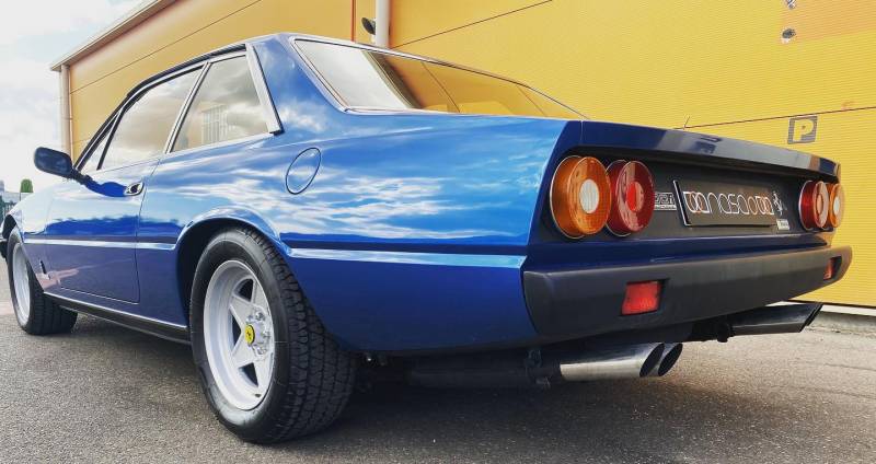Detailing Ferrari 400i à Chatuzange-le-Goubet : Préparation Premium proche de Valence (Drôme)